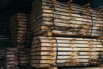 sarah-worth-x3PjWTt6JKo-unsplash (1) products_engineered_lumber_header
